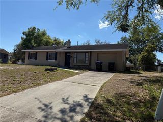 2108 WOLF ROAD, Orlando, FL 32808