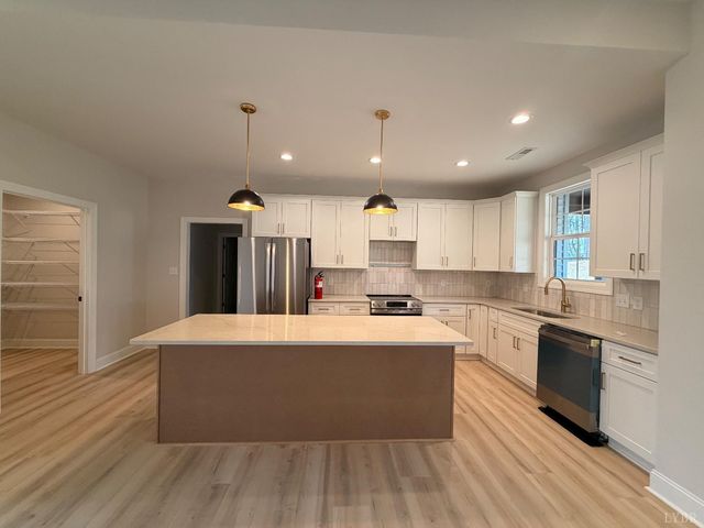 9 Live Oak Court, Forest, VA 24551