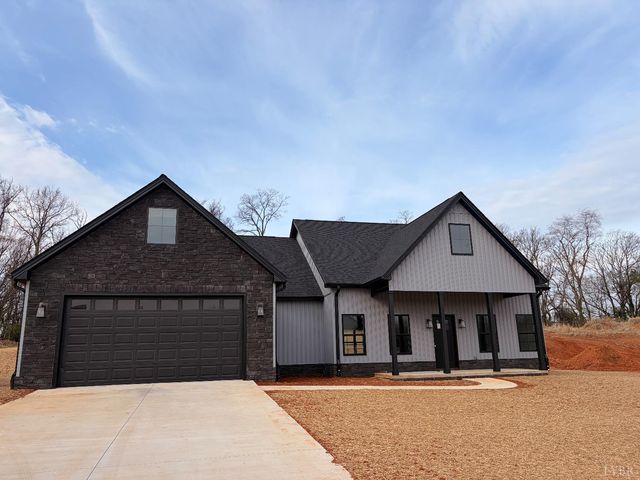 9 Live Oak Court, Forest, VA 24551