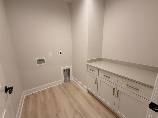 9 Live Oak Court, Forest, VA 24551