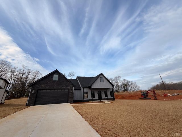 9 Live Oak Court, Forest, VA 24551