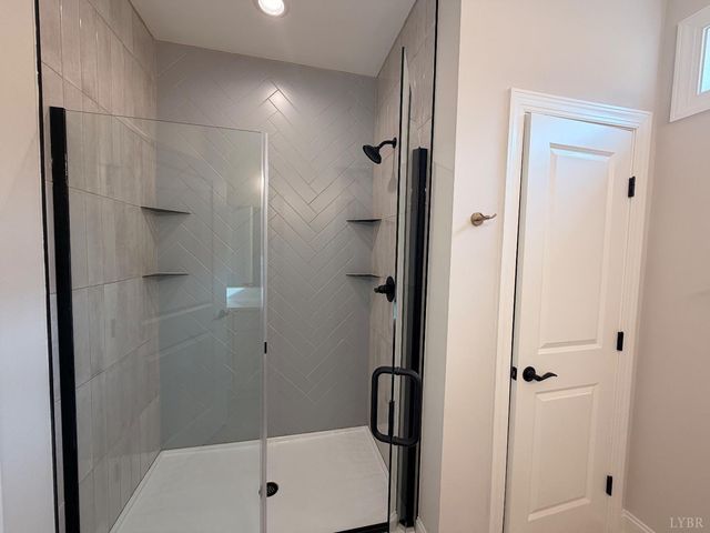 9 Live Oak Court, Forest, VA 24551