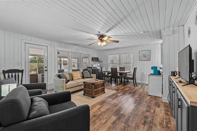 1519 Havens Dr., North Myrtle Beach, SC 29582