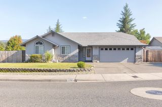 2701 Acres Road, Grants Pass, OR 97527