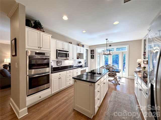 8964 Challis Hill Lane, Charlotte, NC 28226