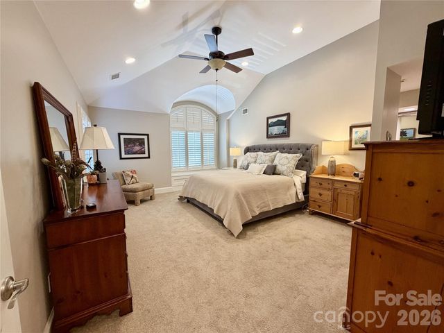 8964 Challis Hill Lane, Charlotte, NC 28226