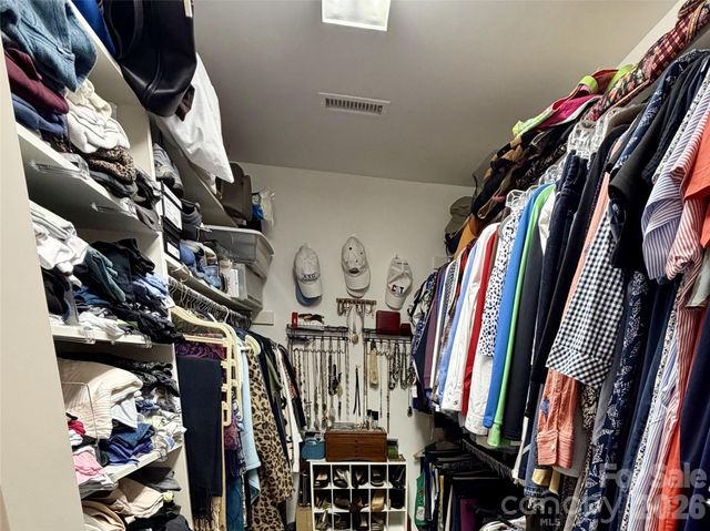 8964 Challis Hill Lane, Charlotte, NC 28226