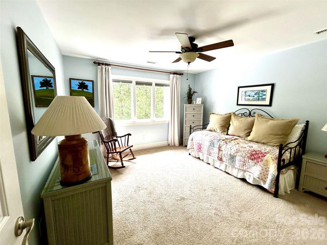 8964 Challis Hill Lane, Charlotte, NC 28226