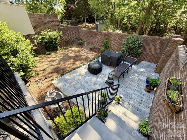 8964 Challis Hill Lane, Charlotte, NC 28226