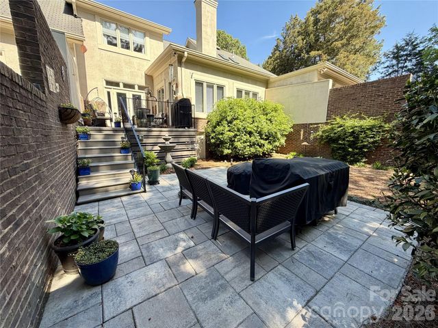 8964 Challis Hill Lane, Charlotte, NC 28226