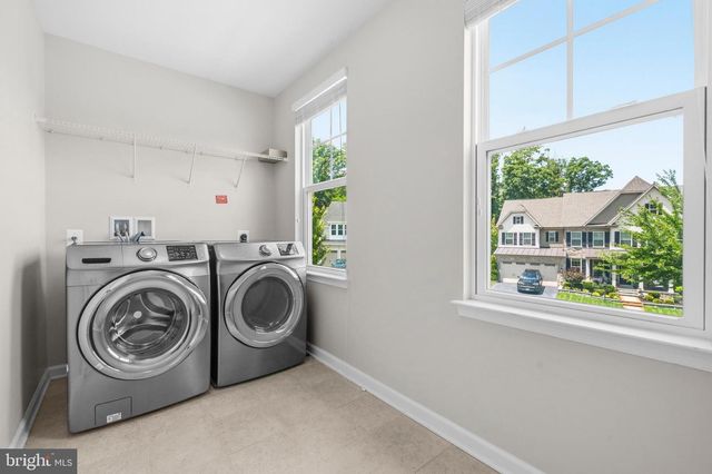 2341 SWEET PEPPERBRUSH LOOP, Dumfries, VA 22026