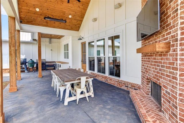 1475 Storey Lane, Jefferson, GA 30549