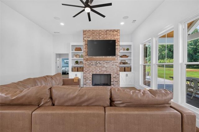 1475 Storey Lane, Jefferson, GA 30549