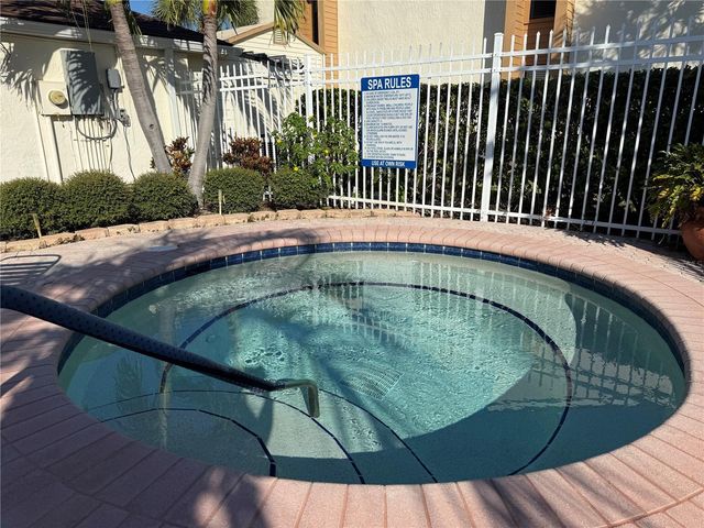 2921 CLUBVIEW DRIVE 5L6, Orlando, FL 32822