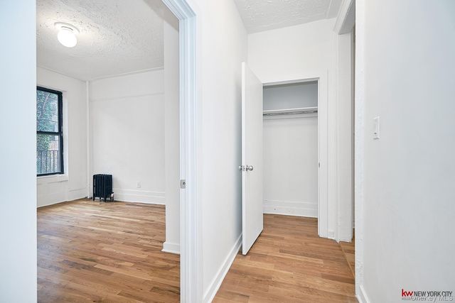 1037 College Avenue, Bronx, NY 10456