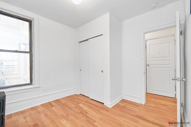 1037 College Avenue, Bronx, NY 10456