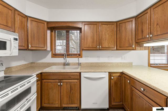 5801 S 32Nd Street, Lincoln, NE 68516