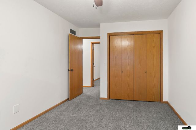 5801 S 32Nd Street, Lincoln, NE 68516