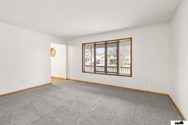 5801 S 32Nd Street, Lincoln, NE 68516