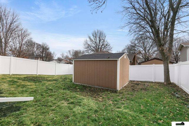 5801 S 32Nd Street, Lincoln, NE 68516