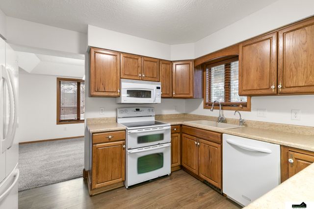 5801 S 32Nd Street, Lincoln, NE 68516