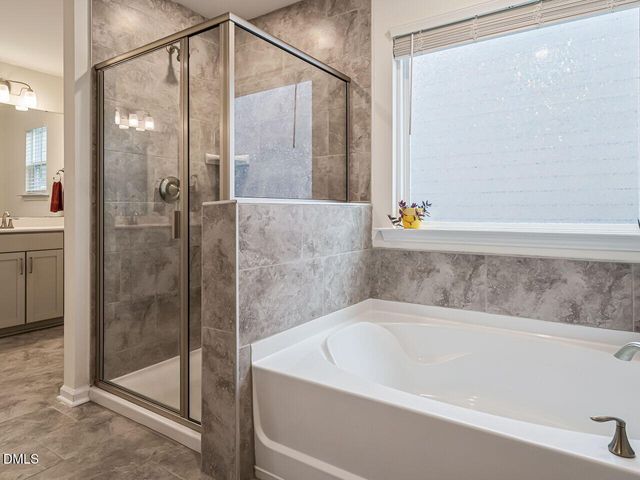 213 Sage Oak Lane, Holly Springs, NC 27540