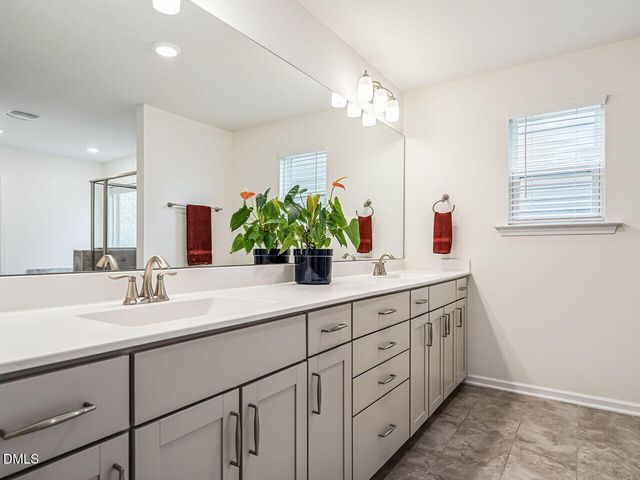 213 Sage Oak Lane, Holly Springs, NC 27540