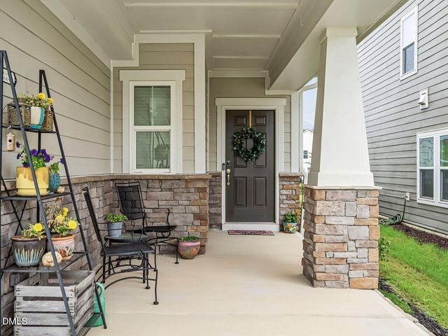 213 Sage Oak Lane, Holly Springs, NC 27540