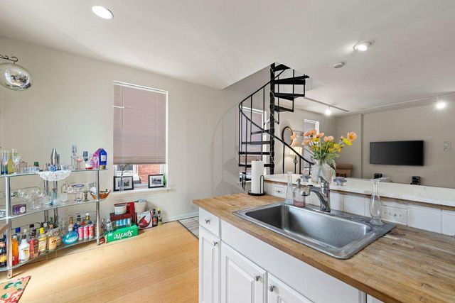1502 N 17TH ST, Philadelphia, PA 19121