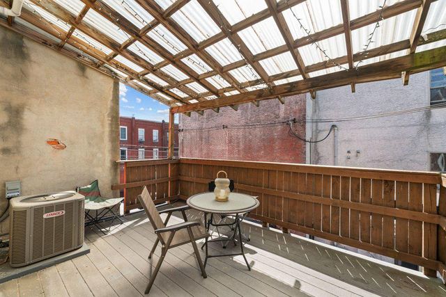 1502 N 17TH ST, Philadelphia, PA 19121