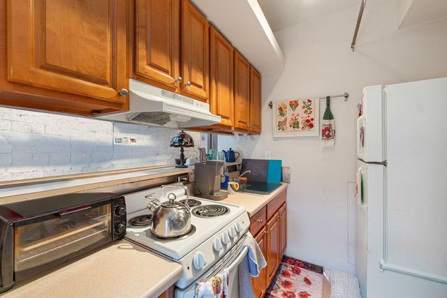 1502 N 17TH ST, Philadelphia, PA 19121