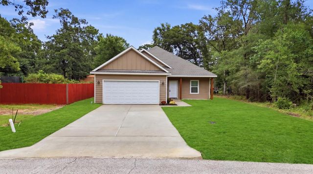 527 Autumn Lane, Livingston, TX 77351