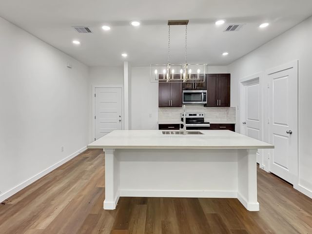 527 Autumn Lane, Livingston, TX 77351