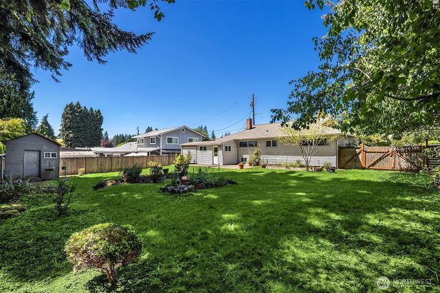 4009 NE 23rd Pl, Renton, WA 98056