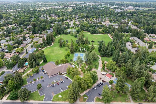 4851 Gibbons Dr, Carmichael, CA 95608