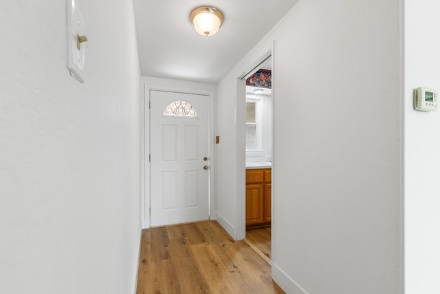 4851 Gibbons Dr, Carmichael, CA 95608