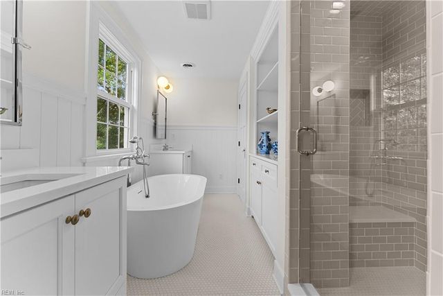 2652 Benefit RD, Chesapeake, VA 23322