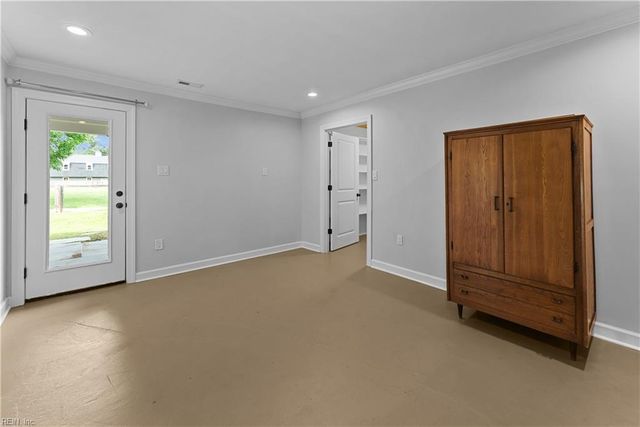 2652 Benefit RD, Chesapeake, VA 23322