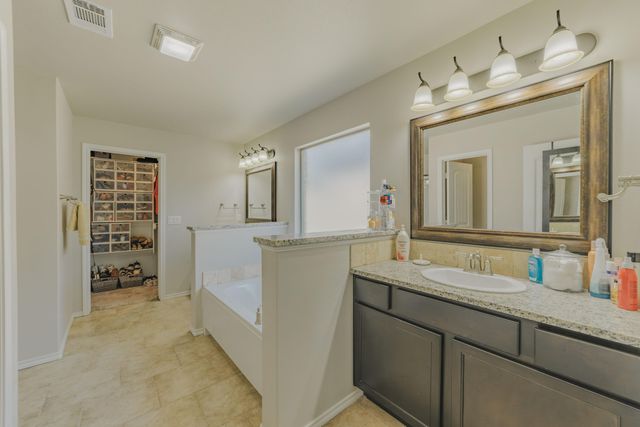 10415 Waverly Avenue, Lubbock, TX 79424