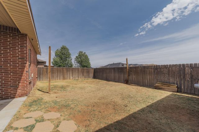 10415 Waverly Avenue, Lubbock, TX 79424