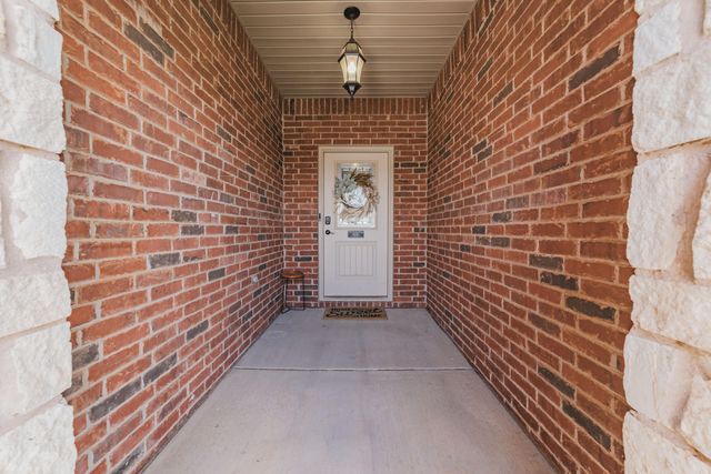 10415 Waverly Avenue, Lubbock, TX 79424