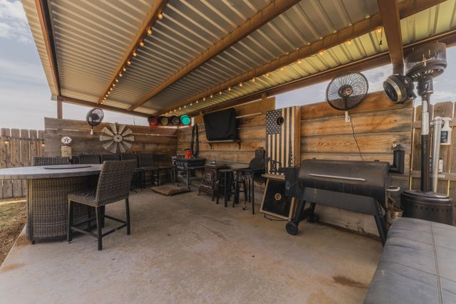 10415 Waverly Avenue, Lubbock, TX 79424