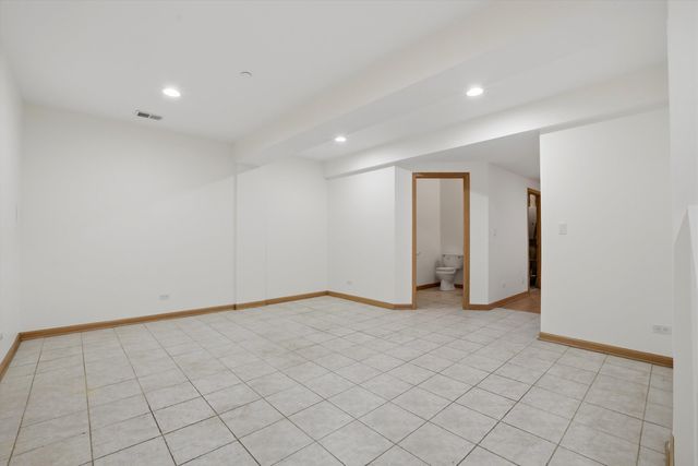 1825 S Fairview Avenue, Park Ridge, IL 60068