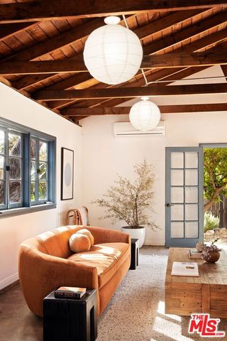 2076 Watson Street, Glendale, CA 91201