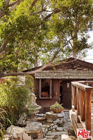 2076 Watson Street, Glendale, CA 91201