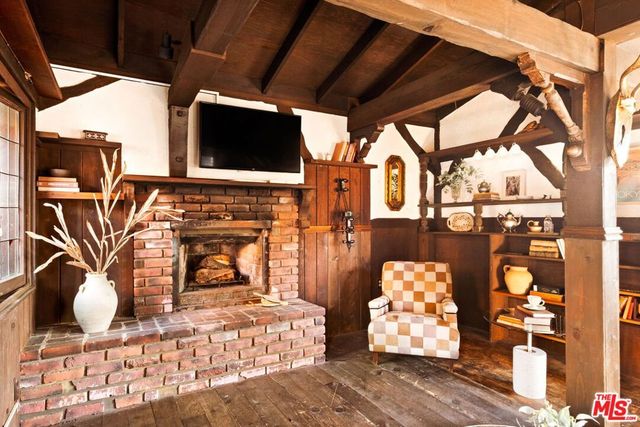 2076 Watson Street, Glendale, CA 91201