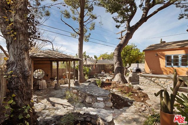 2076 Watson Street, Glendale, CA 91201