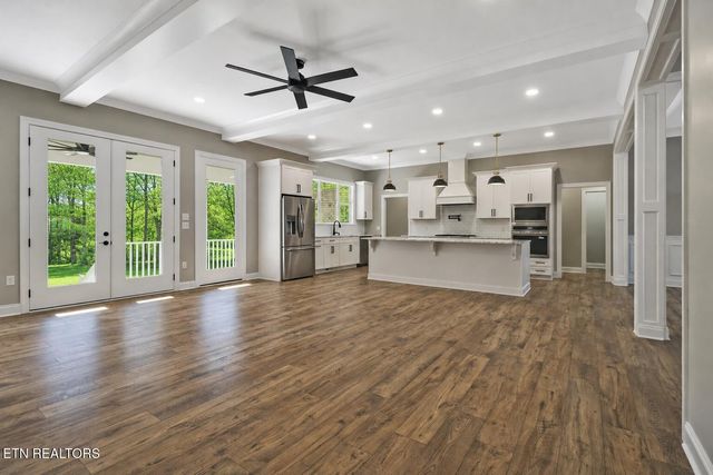 1052 Catoosa Ridge Drive, Crossville, TN 38571
