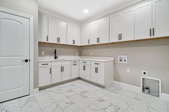 1052 Catoosa Ridge Drive, Crossville, TN 38571