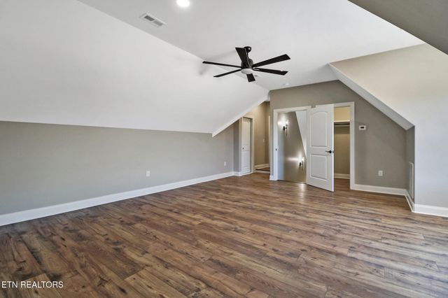 1052 Catoosa Ridge Drive, Crossville, TN 38571